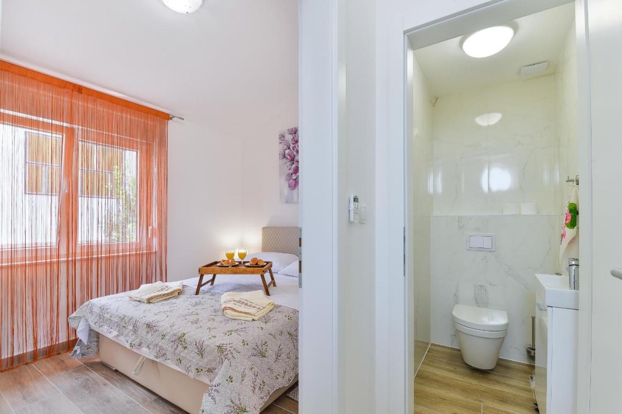 Cascada Villas With Private Jacuzzi And Private Parking Starigrad Paklenica Exterior foto